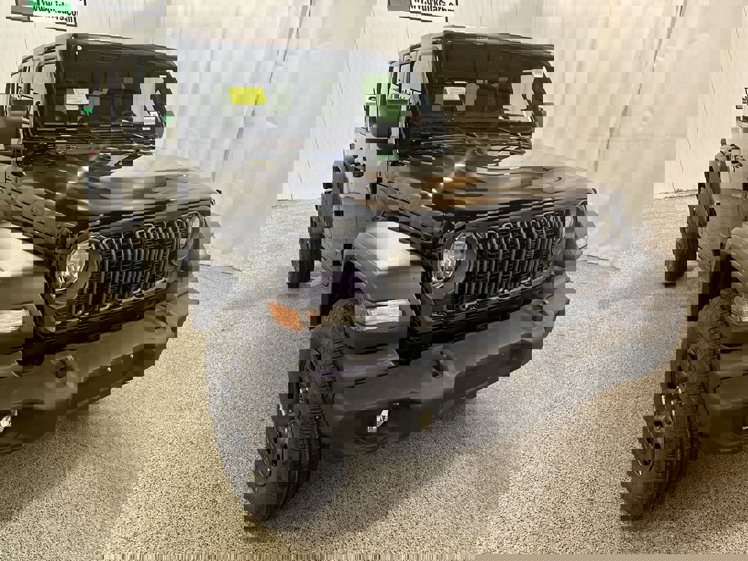 2026 Jeep Wrangler 4-Door Sport's photo