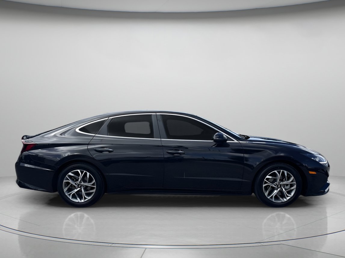 2023 Hyundai Sonata SEL photo 2