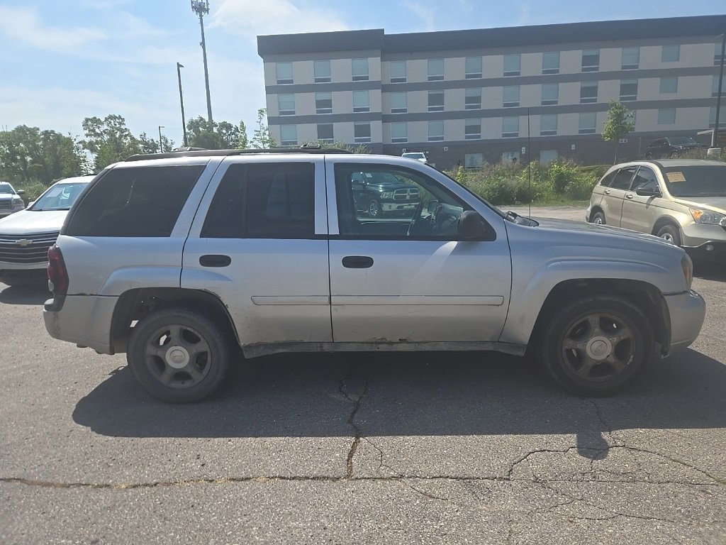 Used 2008 Chevrolet TrailBlazer 2FL with VIN 1GNDT13S982206839 for sale in Traverse City, MI