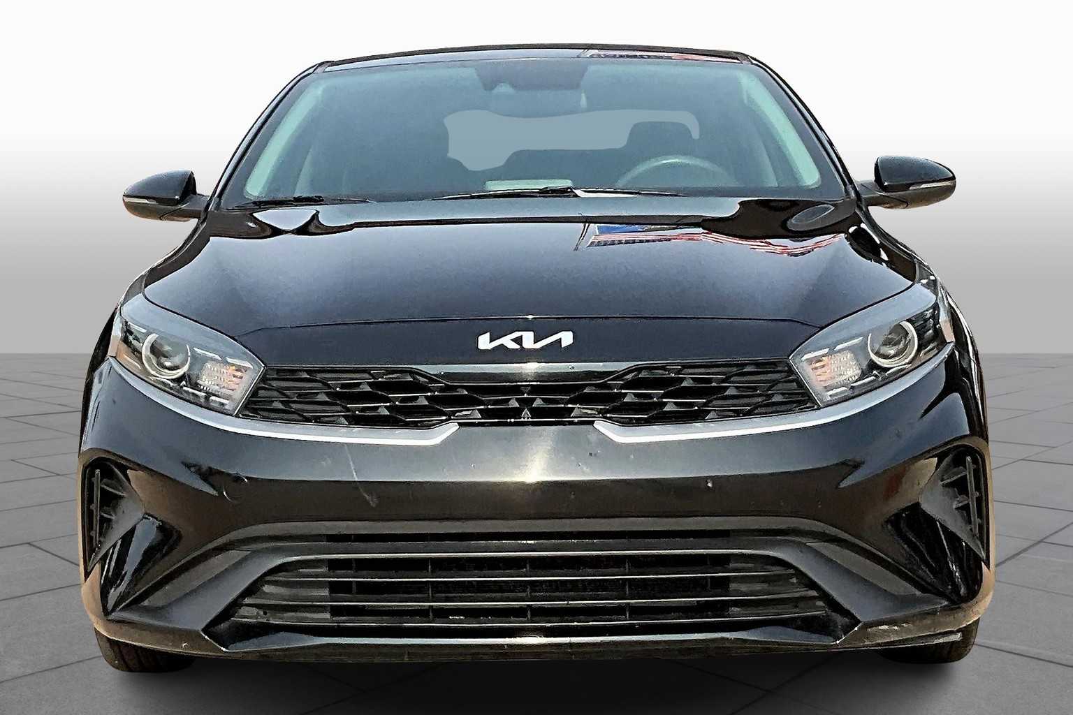 2022 Kia Forte LXS photo 3