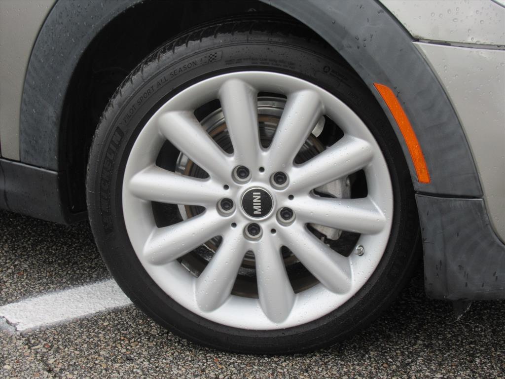 2020 Mini Cooper 2 Door Hardtop Oxford Edition photo 4