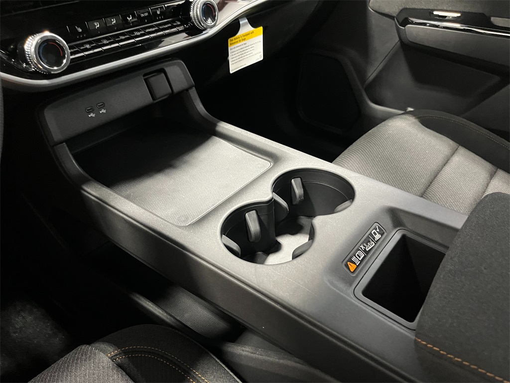 2025 Honda Prologue EX photo 16
