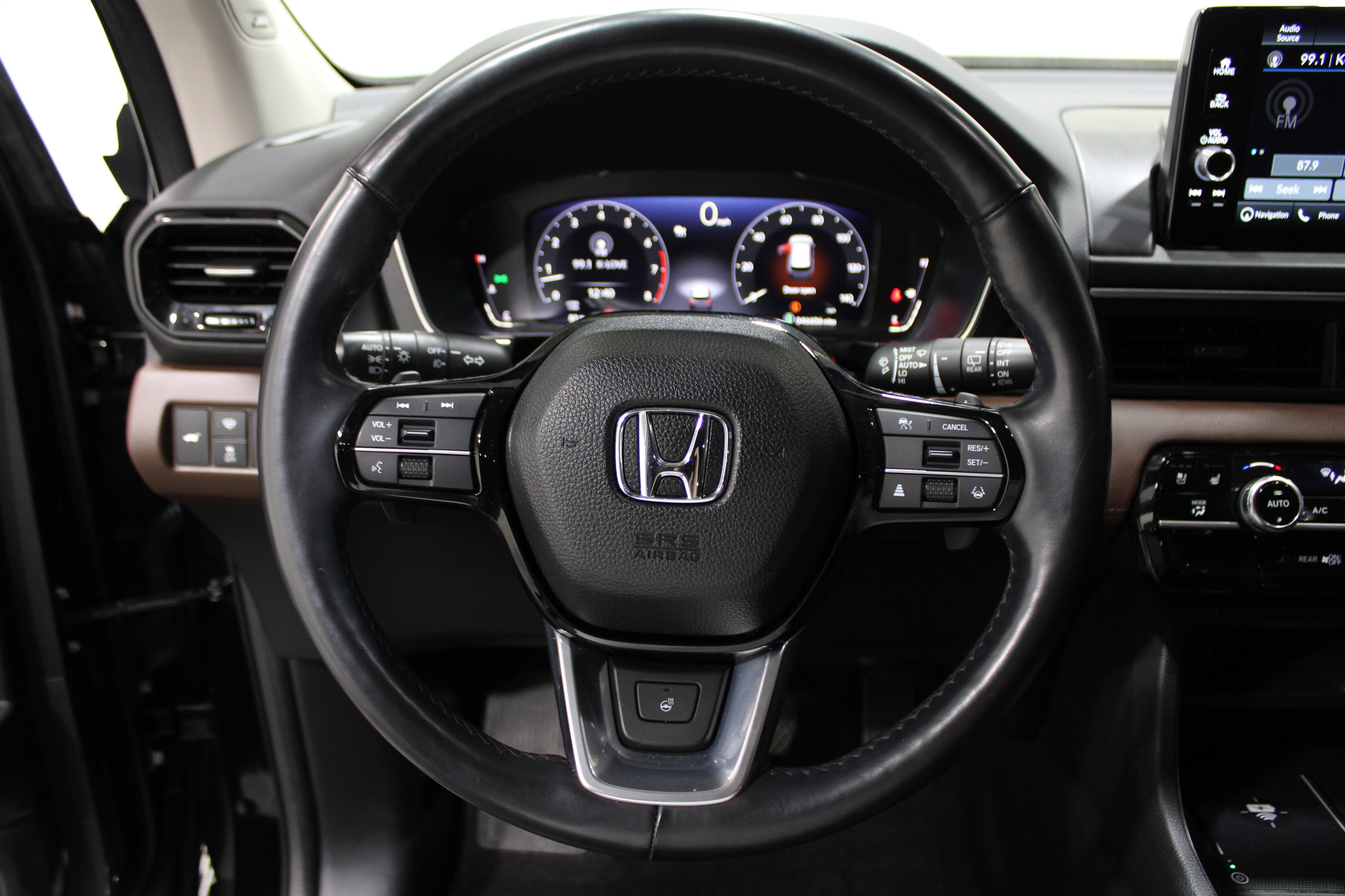 2023 Honda Pilot Elite photo 6