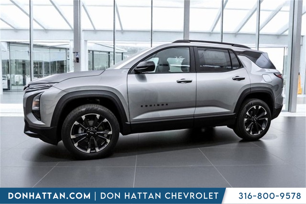 2026 Chevrolet Equinox RS photo 2