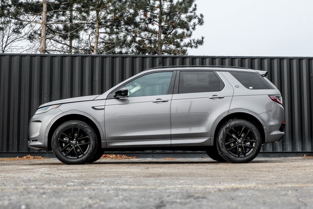 2025 Land Rover Discovery Sport S photo 3