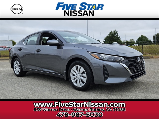 2025 Nissan Sentra S's photo