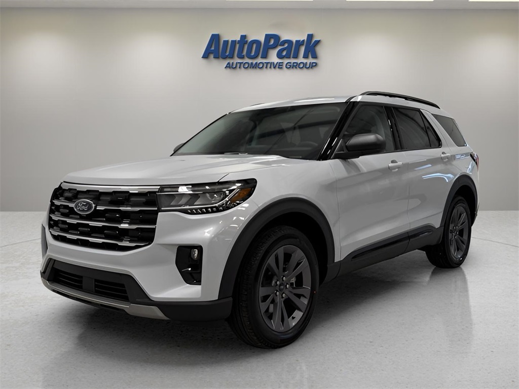 2026 Ford Explorer photo 2