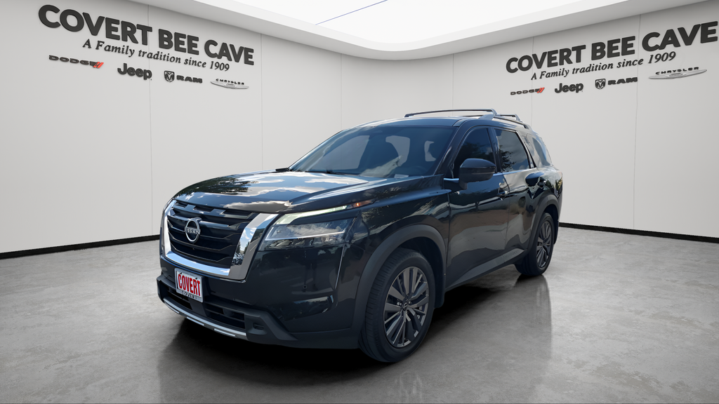 2023 Nissan Pathfinder SL photo 3