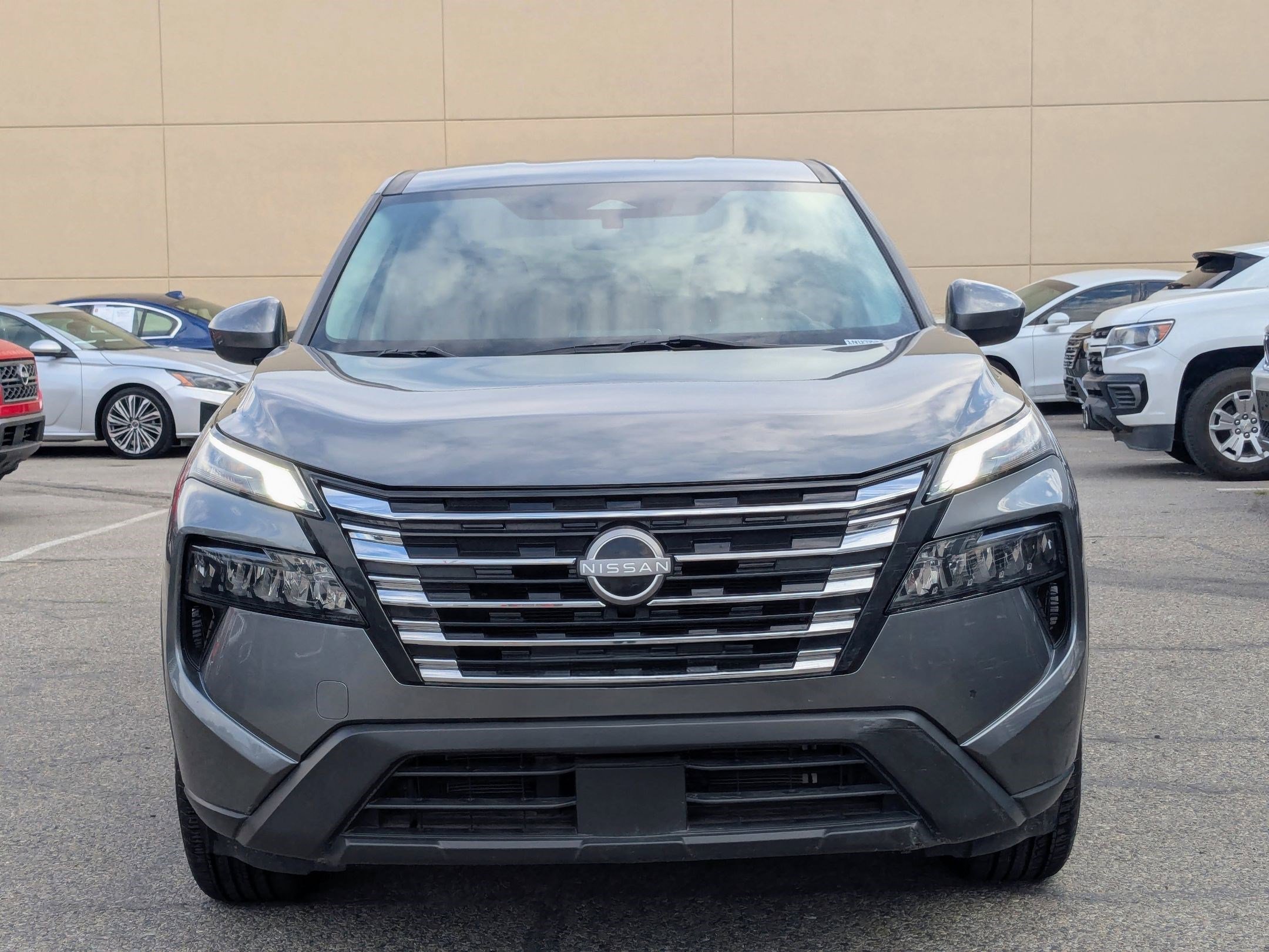 2024 Nissan Rogue SV photo 5