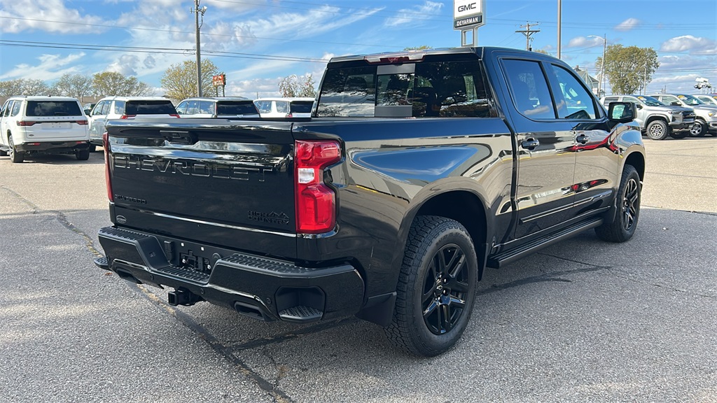 2026 Chevrolet Silverado 1500 High Country photo 2