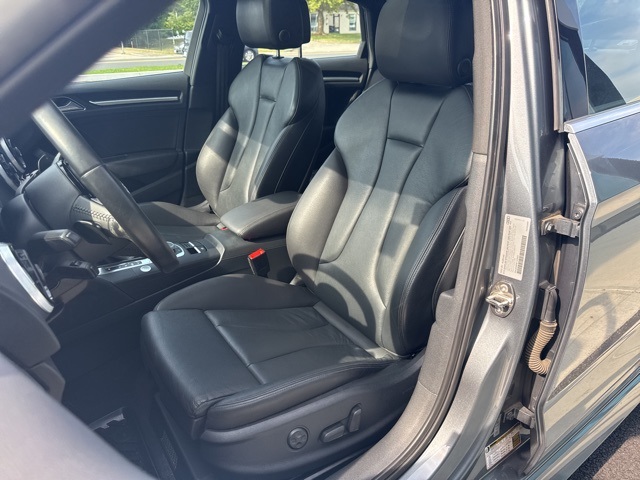 2015 Audi A3 2.0T Prestige Quattro photo 10