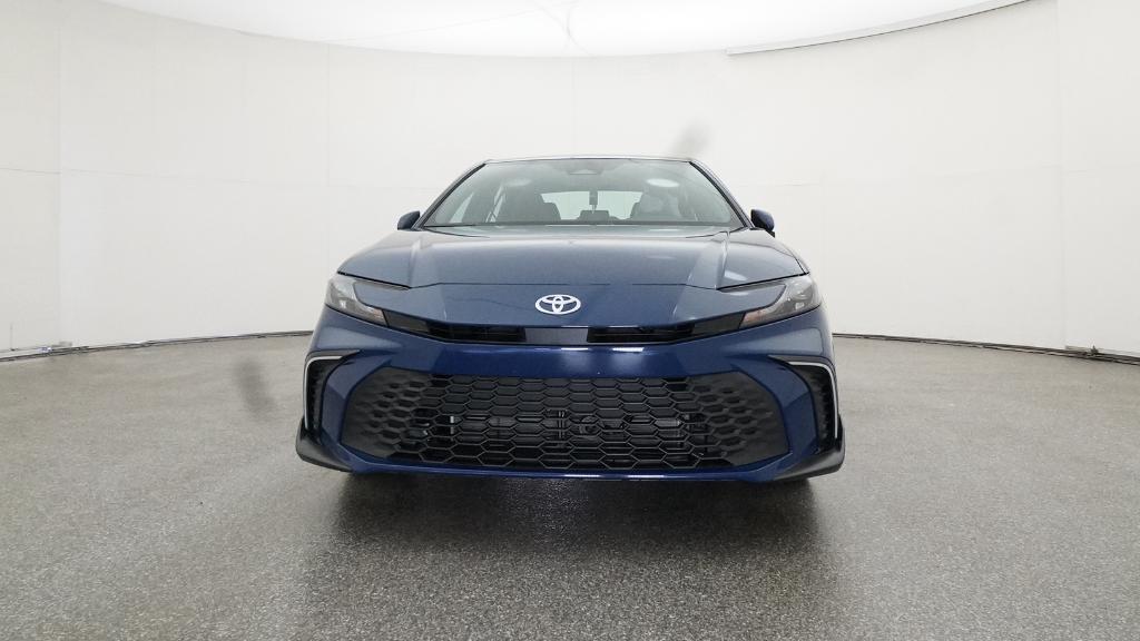 2026 Toyota Camry SE photo 3