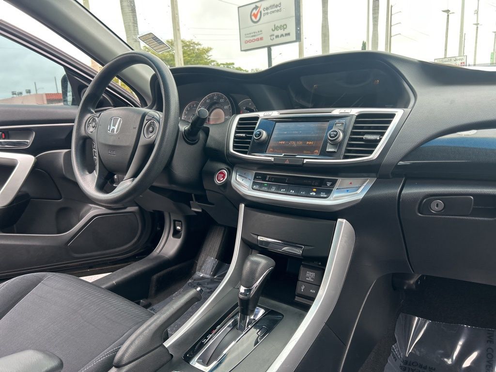 2013 Honda Accord EX photo 20