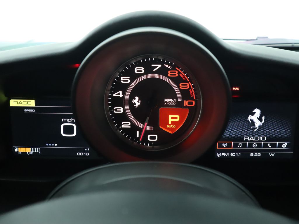 2019 Ferrari 488 GTB photo 28