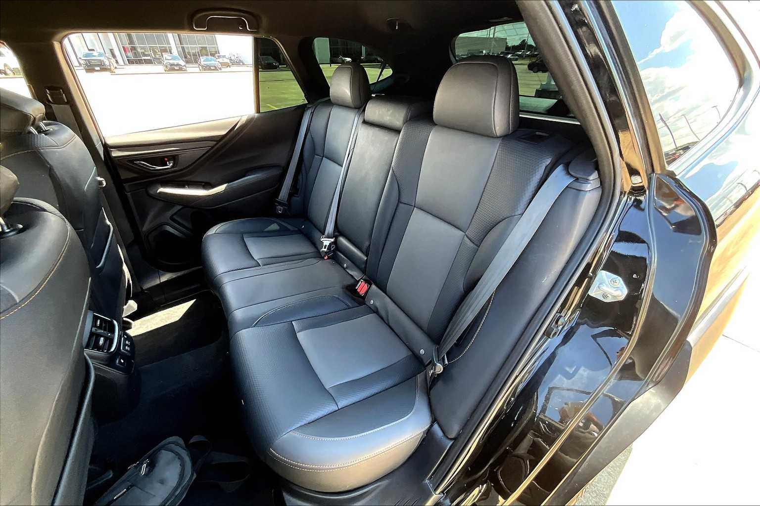 2022 Subaru Outback Wilderness photo 19