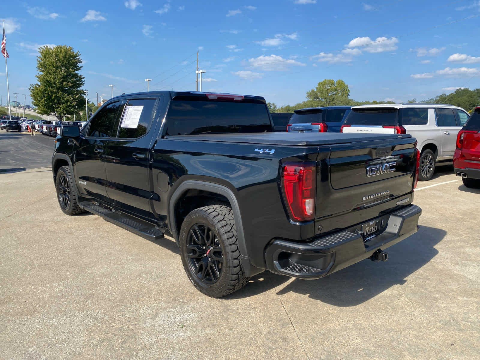 2022 Gmc Sierra 1500 Elevation photo 8