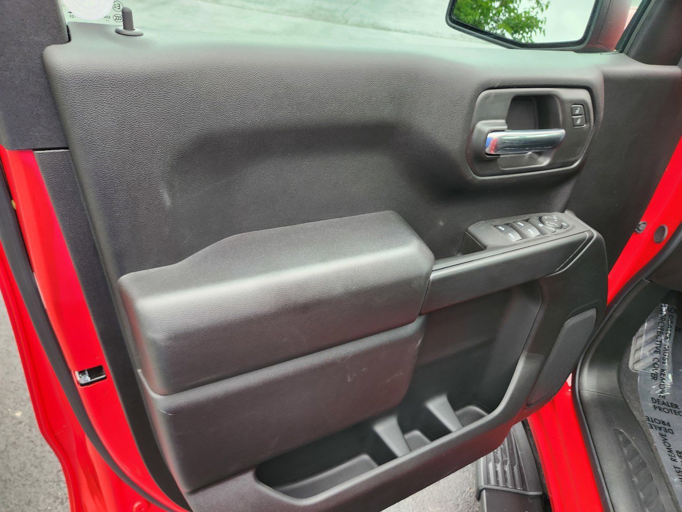 2025 Chevrolet Silverado 1500 Custom photo 21