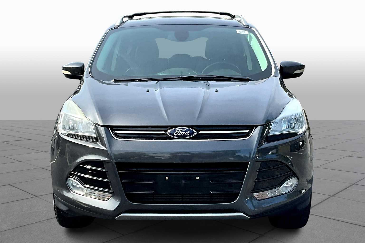 2015 Ford Escape Titanium photo 3