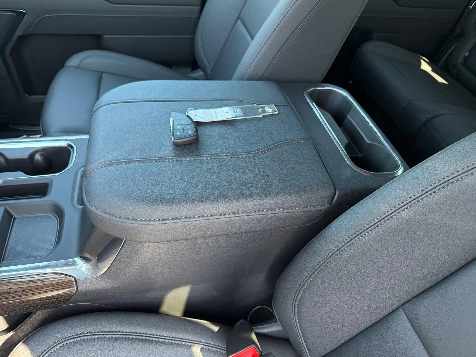 2025 Chevrolet Silverado 1500 RST photo 14