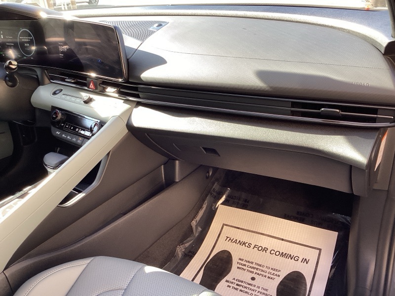 2025 Hyundai Elantra Hybrid Limited photo 14