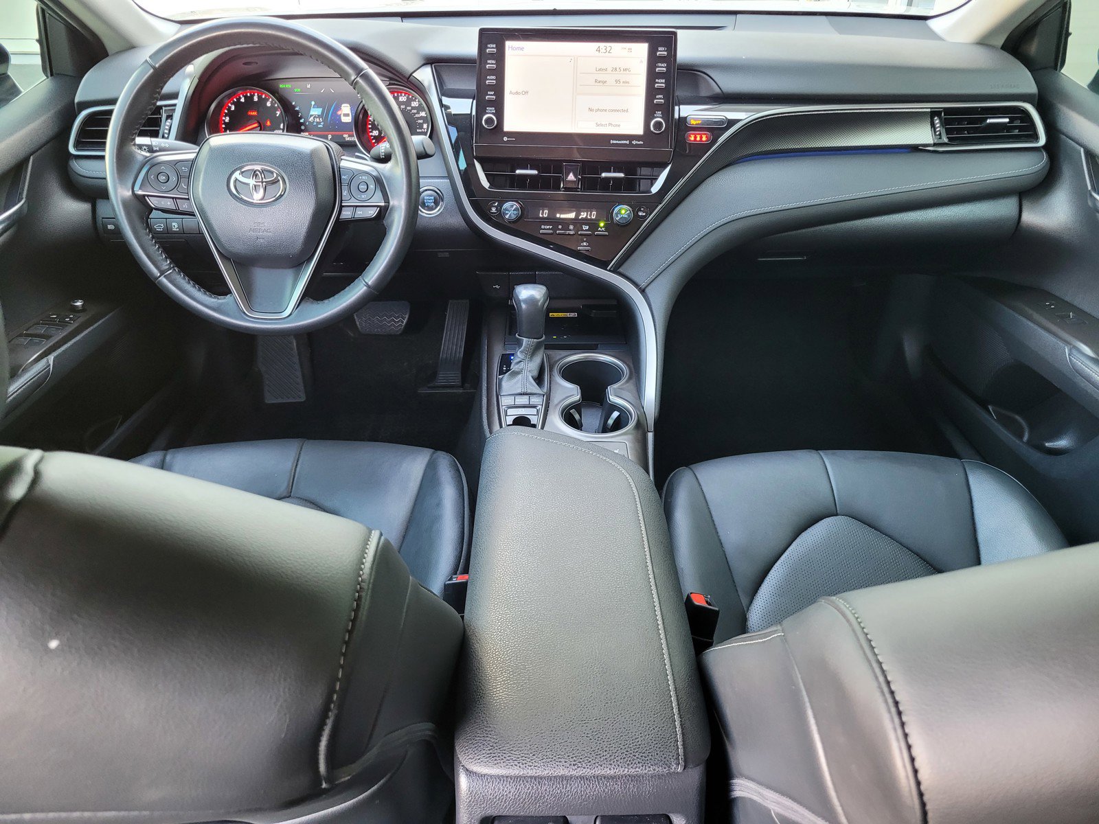 2023 Toyota Camry XSE photo 13