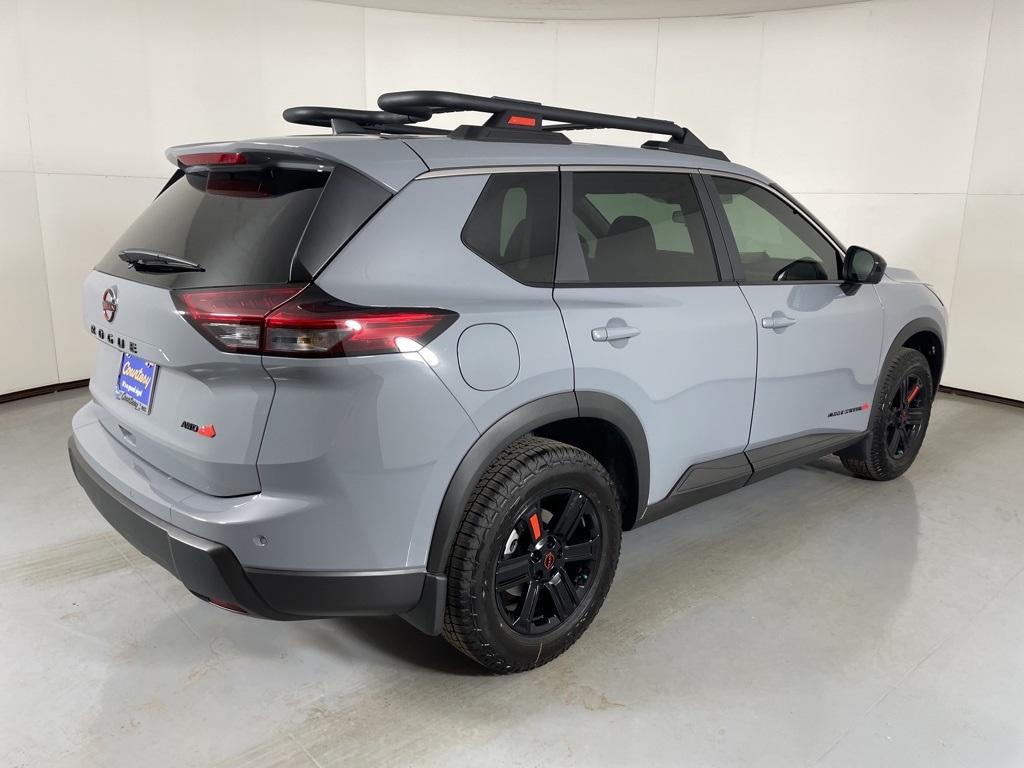2026 Nissan Rogue SV photo 8