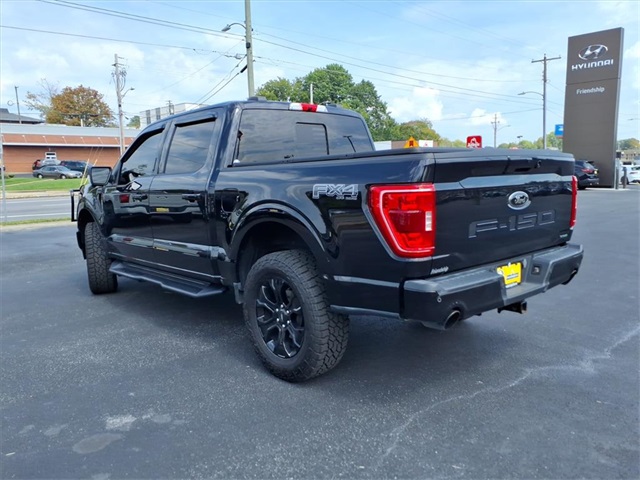 2023 Ford F-150 XLT photo 3