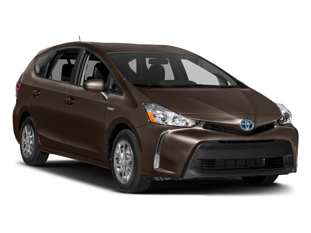 2017 Toyota Prius V Four photo 6