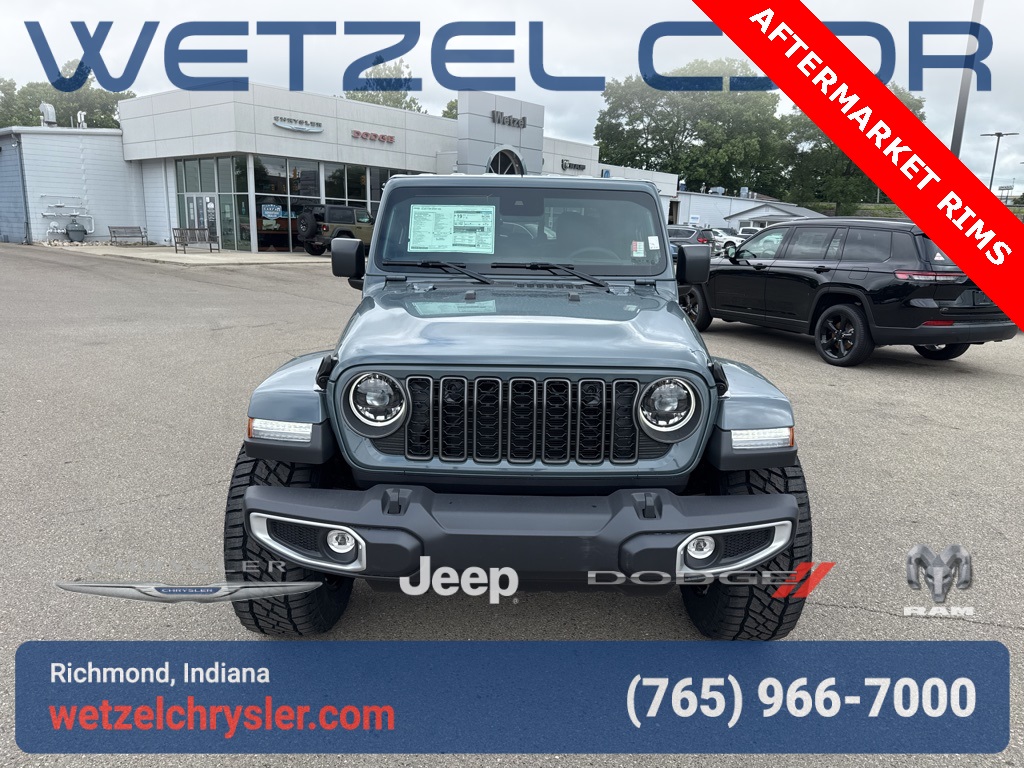 2025 Jeep Gladiator Sport photo 2