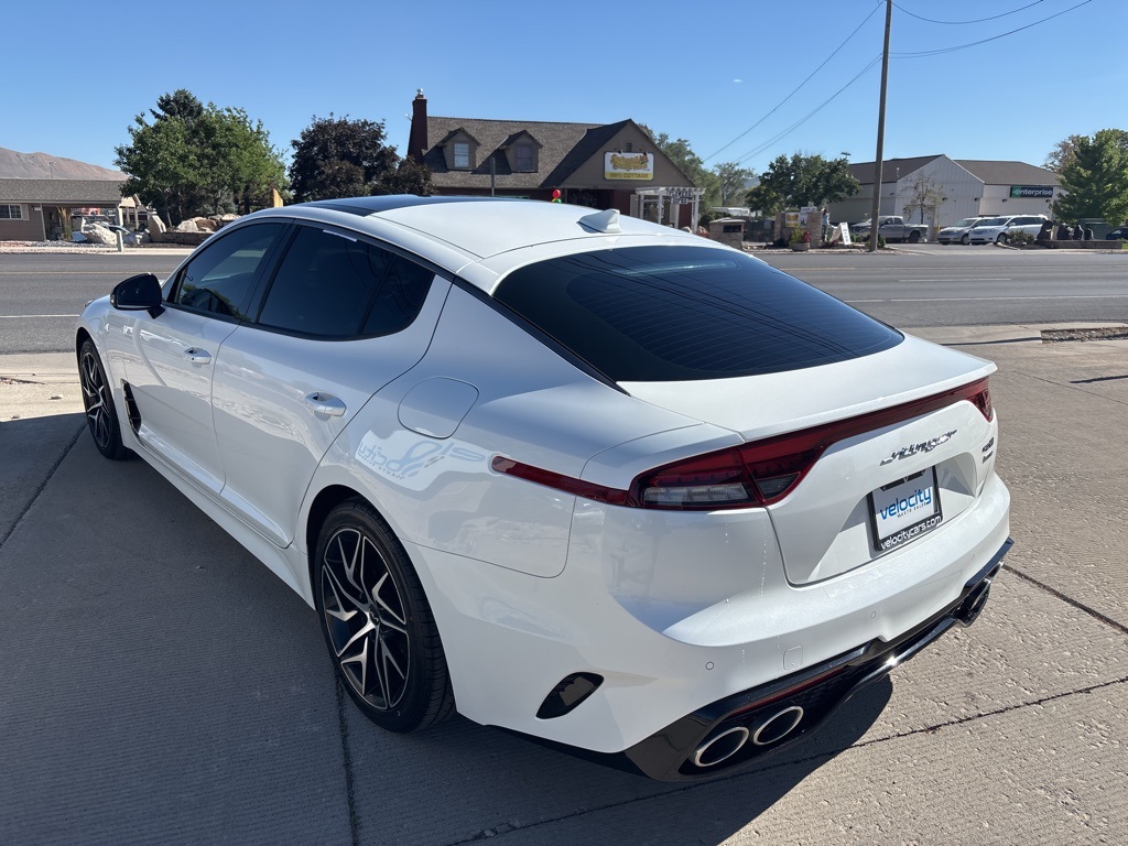 2022 Kia Stinger GT-Line photo 4