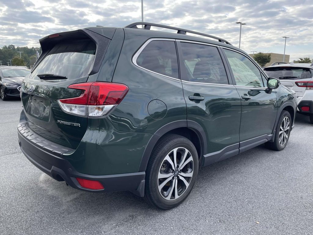 2023 Subaru Forester Limited photo 4