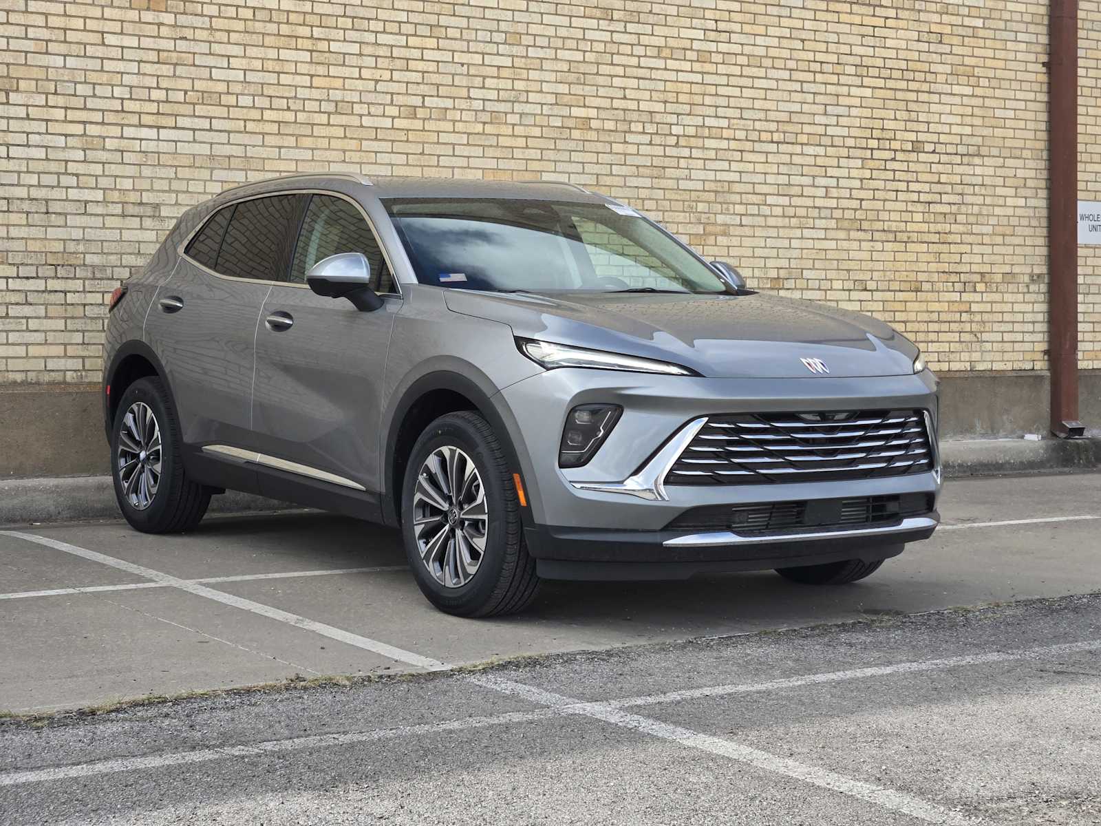 2025 Buick Envision Preferred photo 2