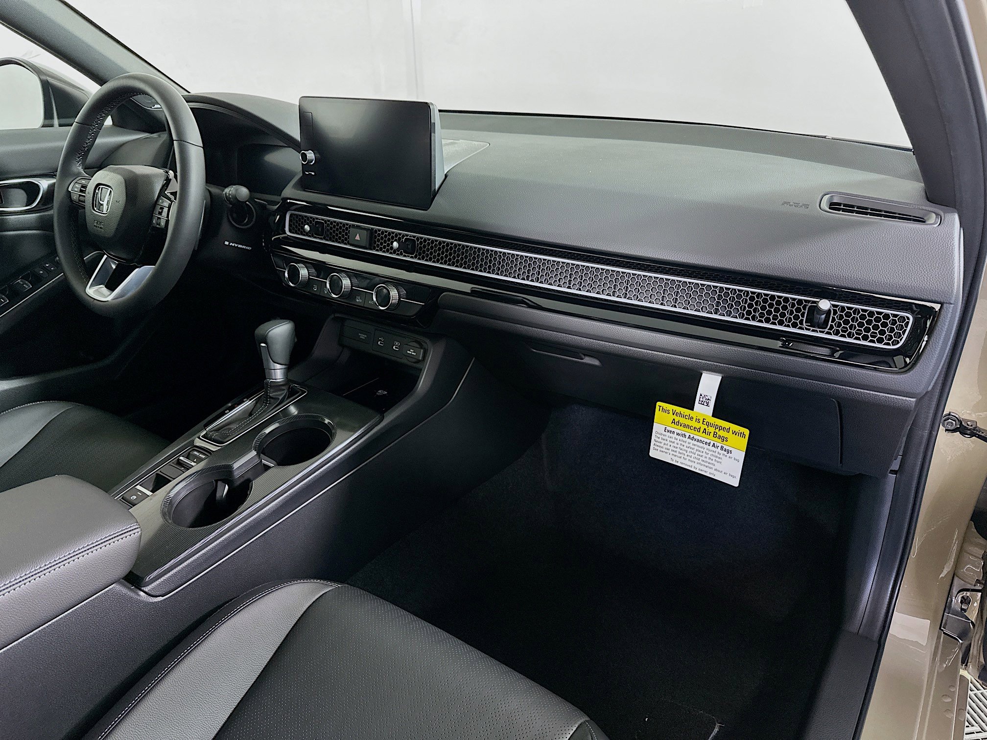 2026 Honda Civic Hatchback Touring Hybrid photo 30