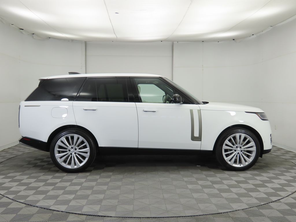 2025 Land Rover Range Rover Autobiography photo 3