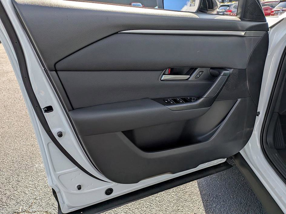 2025 Mazda CX-50 2.5 Select photo 9