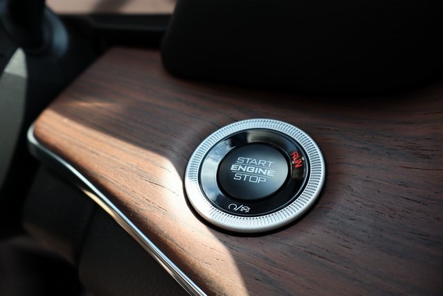 2025 Jeep Grand Cherokee L Summit photo 16
