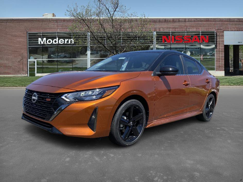 2025 Nissan Sentra SR's photo