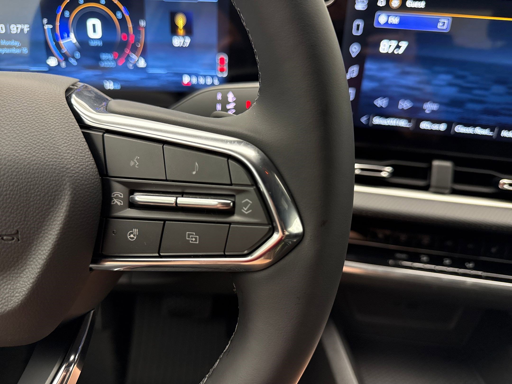 2026 Chevrolet Equinox LT photo 36