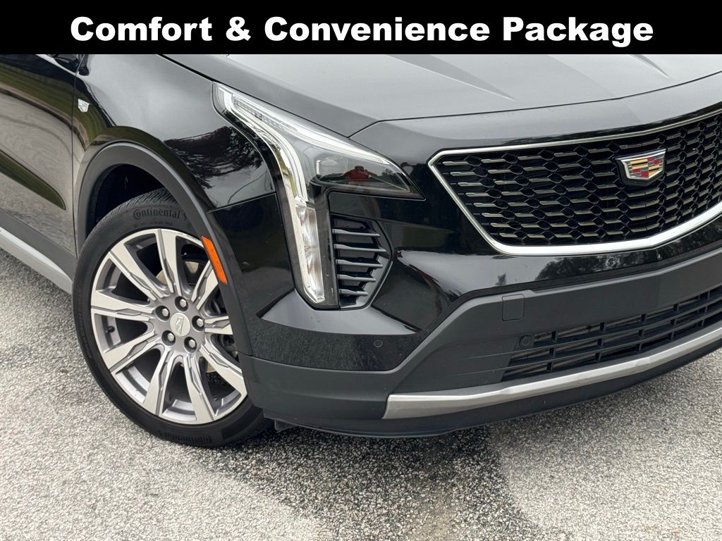 2020 Cadillac XT4 Premium Luxury photo 2