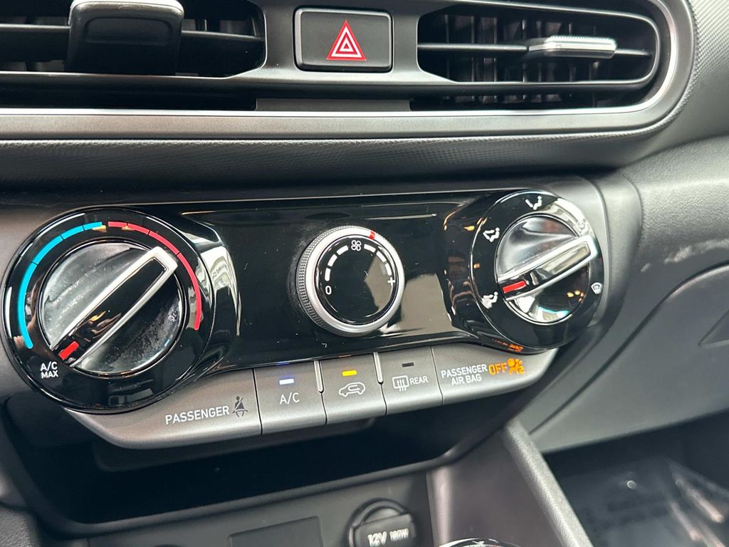 2023 Hyundai Kona SEL photo 39