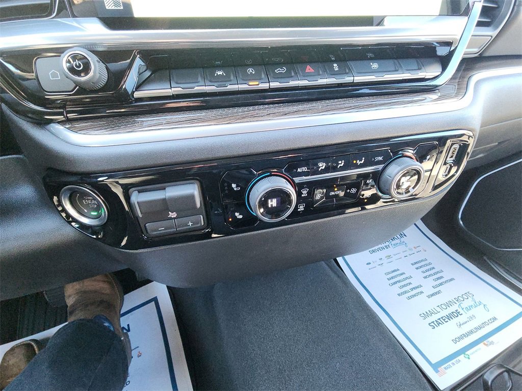 2025 Chevrolet Silverado 1500 RST photo 19