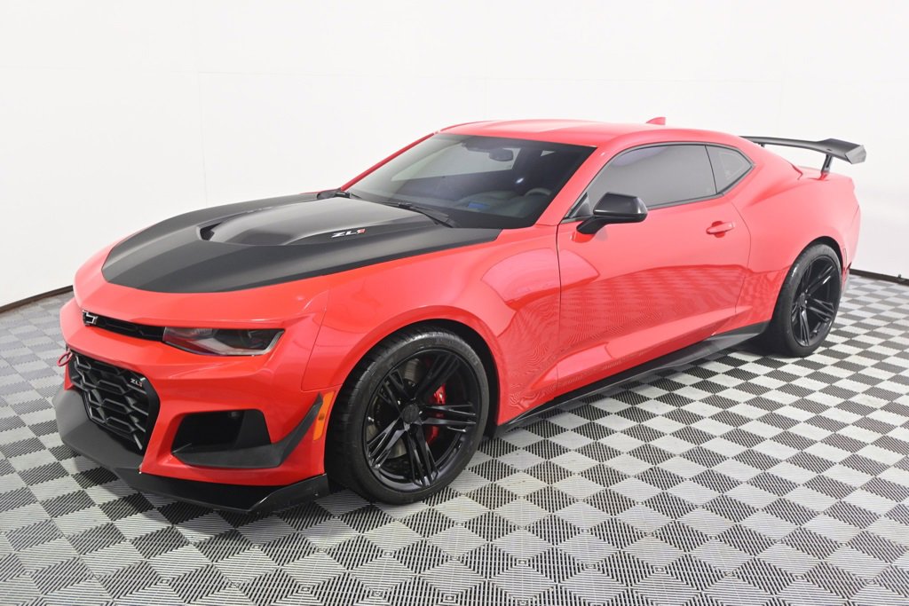 Used 2018 Chevrolet Camaro ZL1 with VIN 1G1FJ1R61J0131775 for sale in Minneapolis, Minnesota