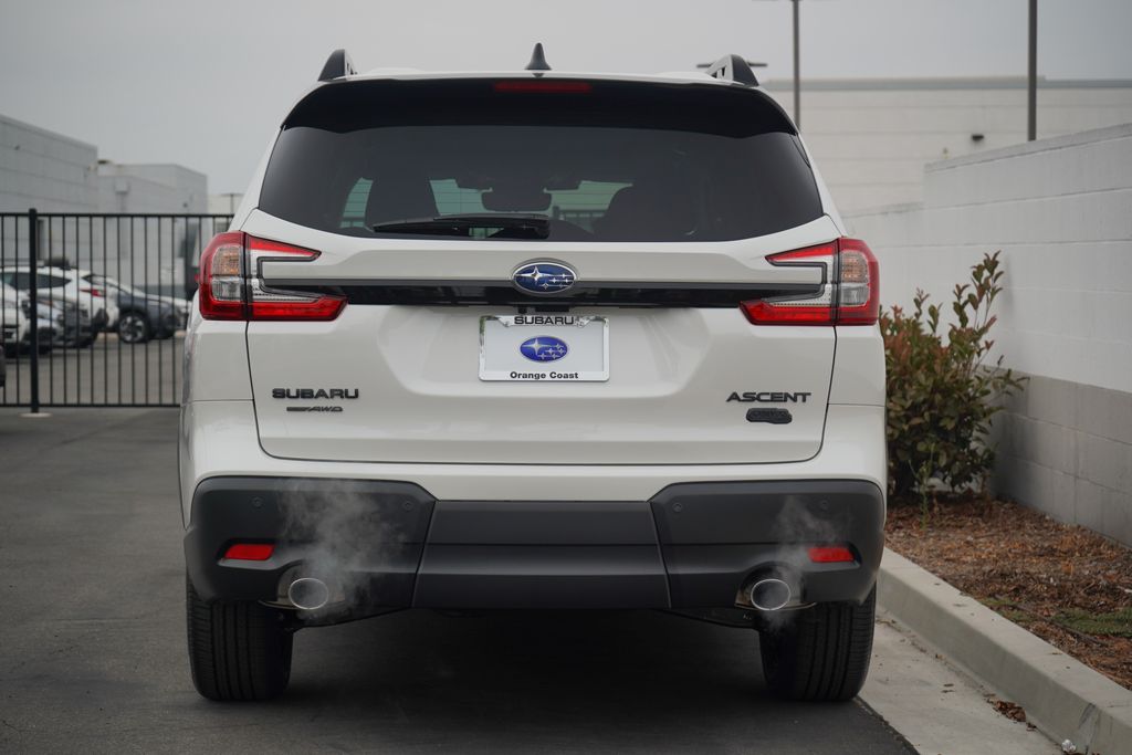 2025 Subaru Ascent Onyx Edition photo 4