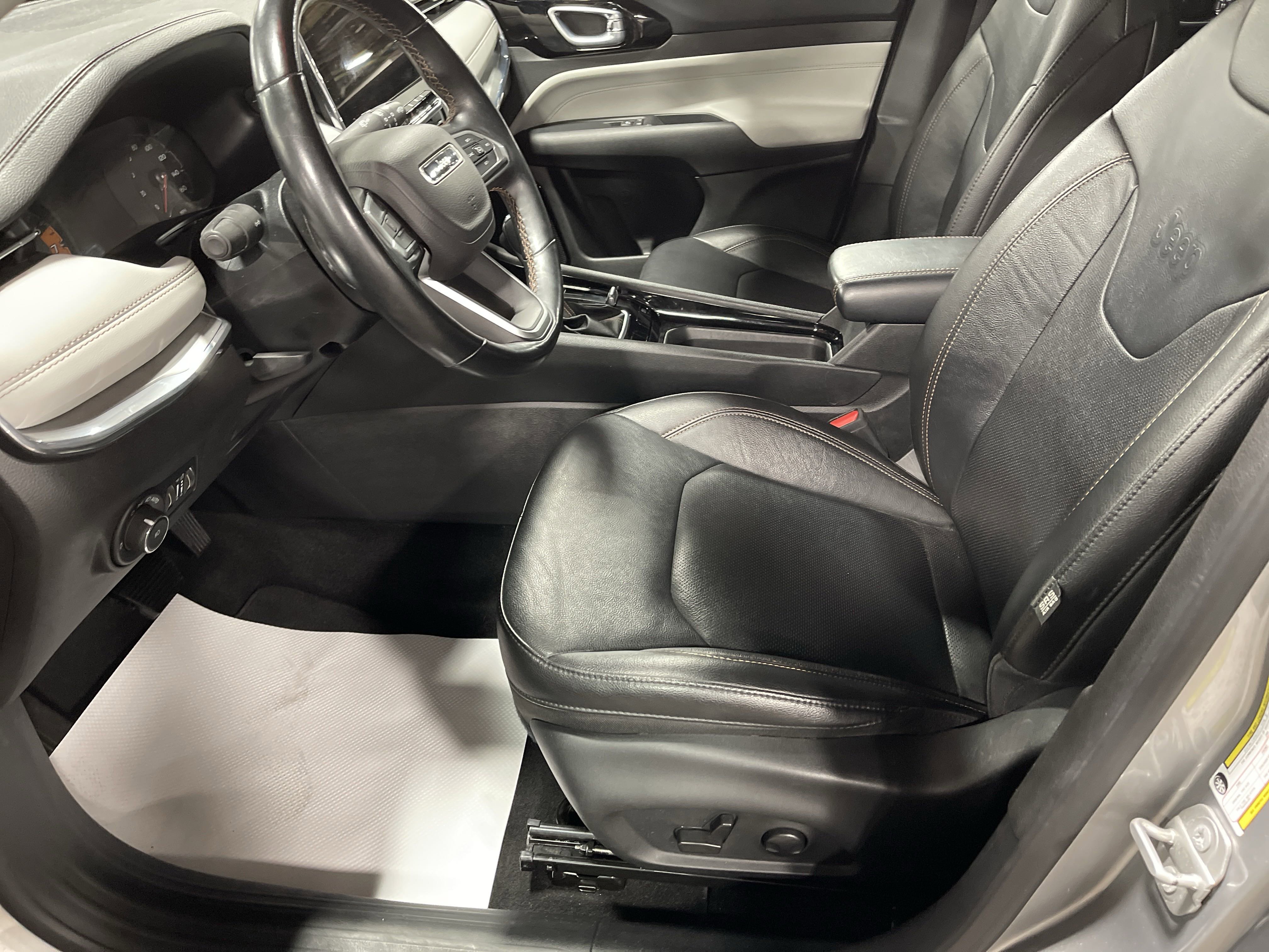 2022 Jeep Compass Limited photo 4