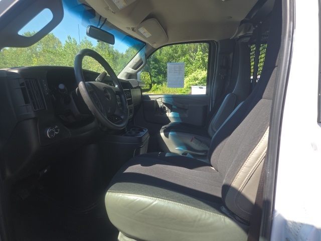 2023 Gmc Savana 2500 Cargo photo 4