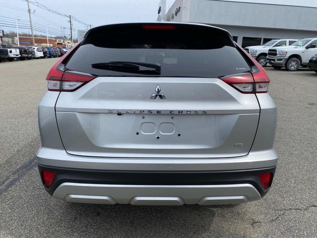 2024 Mitsubishi Eclipse Cross SE photo 4
