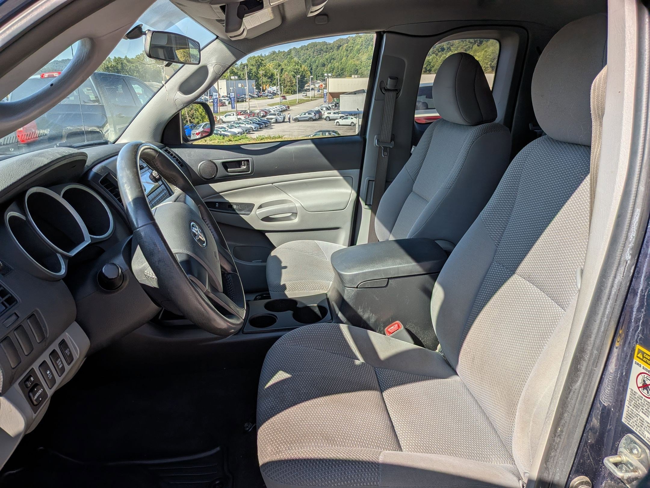 2012 Toyota Tacoma 4x4 photo 12