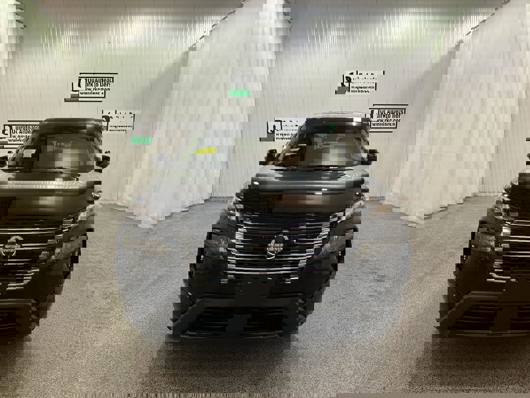 2026 Nissan Rogue SV photo 2