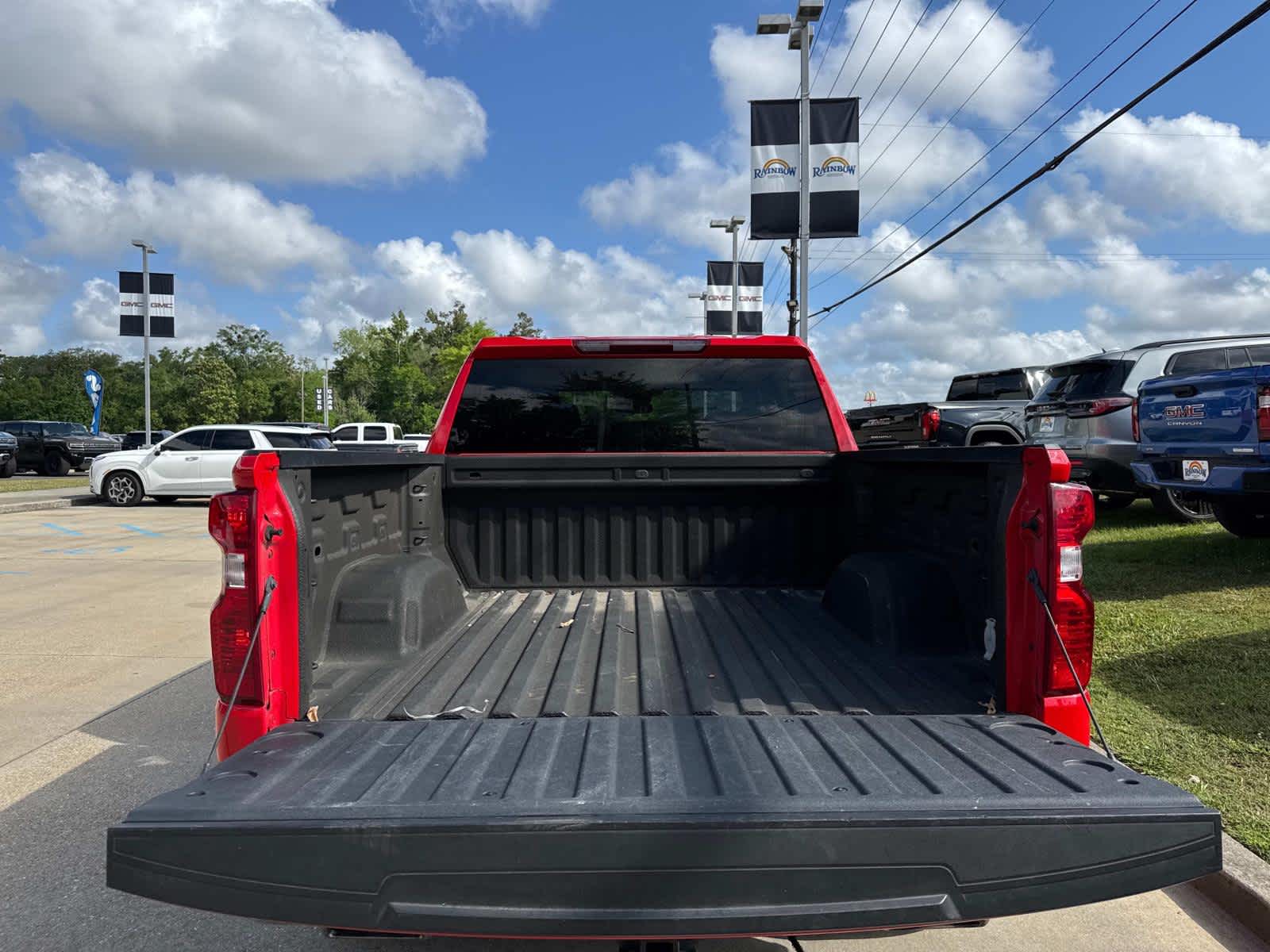 2023 Chevrolet Silverado LT photo 7