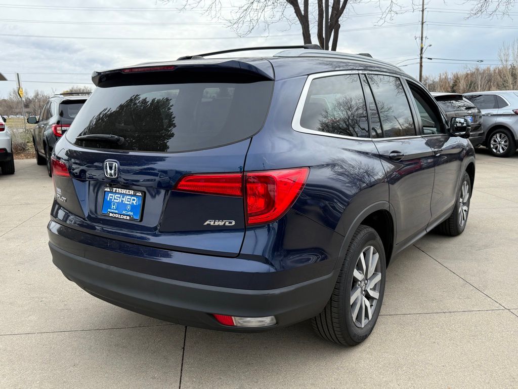 2016 Honda Pilot EX-L photo 3